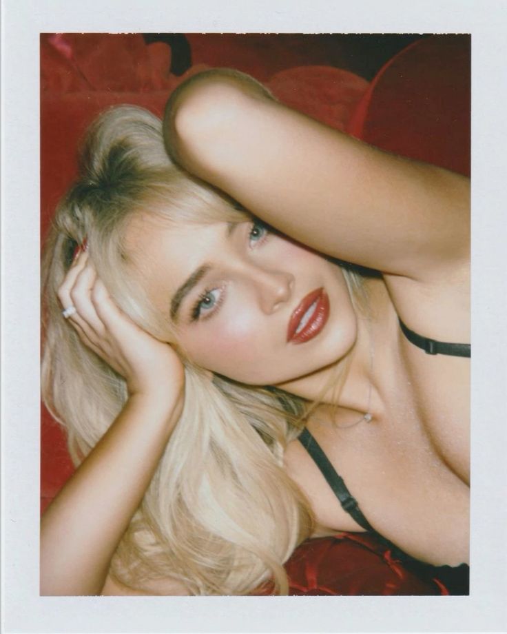 Sabrina Carpenter